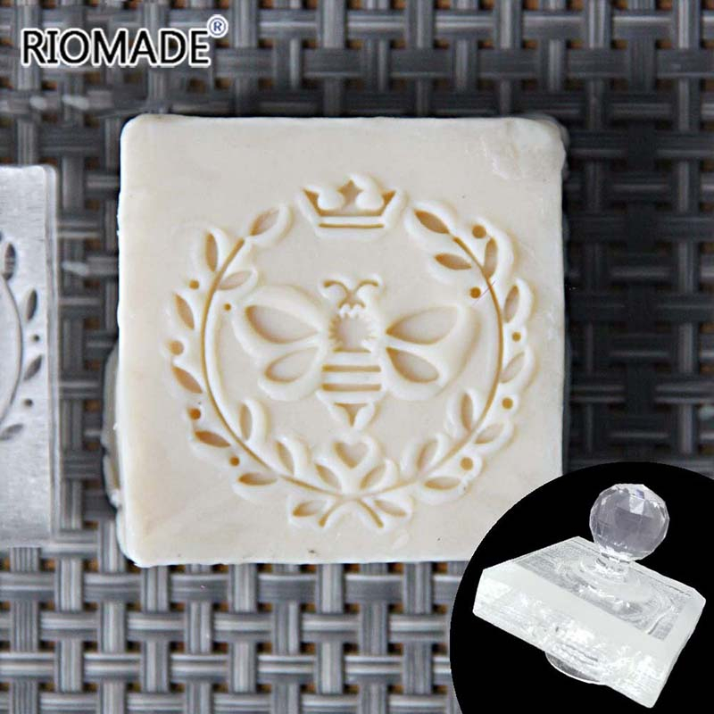 Queen สบู่แฮนด์เมดน้ำผึ้งแสตมป - Soap Making Queen บทวิจารณ์และราคา